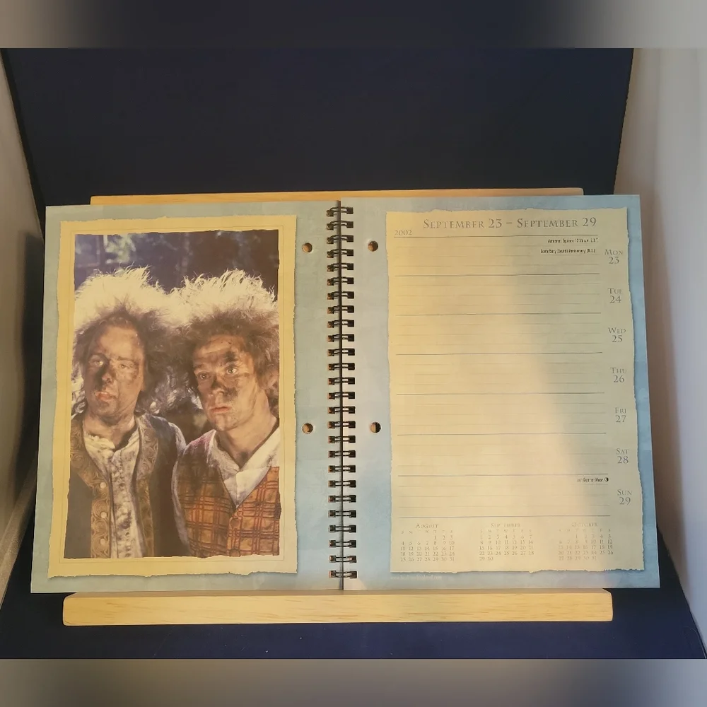 LORD OF THE RINGS STUDENT PLANNER (2003) **BRAND NEW**